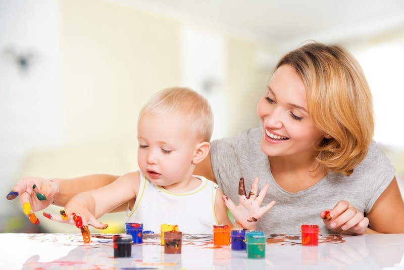 Eveil de l’enfant : Découvrez les idées et conseils de nos nounous
